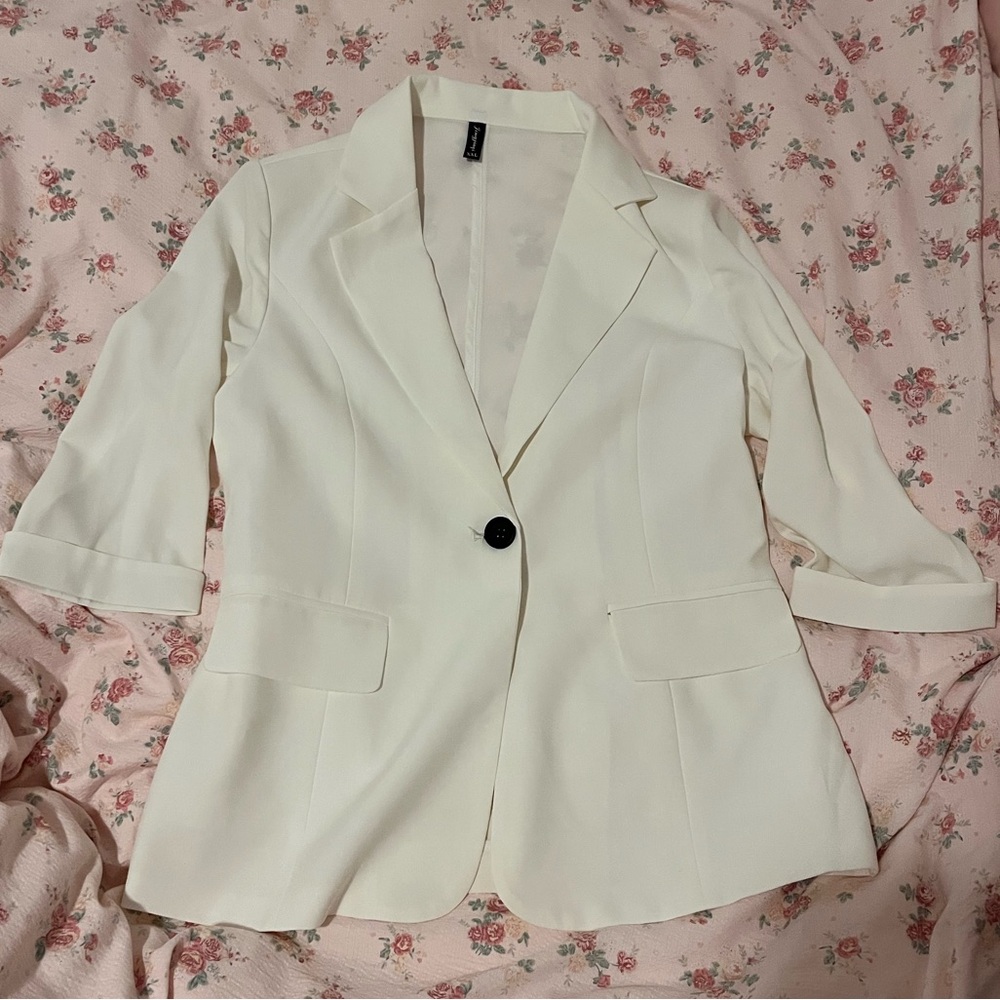 Chic White Women's Blazer
